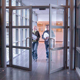 porta automatica battente bft